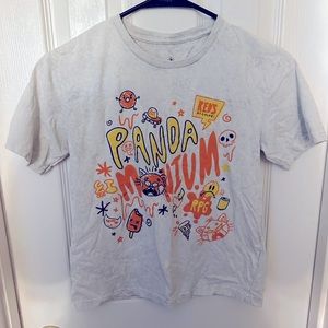 Turning Red kids t-shirt size M (7/8)